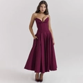 Elegantes pflaumenfarbenes Corsagen-Maxikleid mit V-Ausschnitt und weitem Faltenrock - S / Dunkelrot