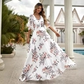 Elegantes weißes Blumen-Maxikleid mit V-Ausschnitt und Rüschenärmeln für Party und Urlaub - XS / Weiß
