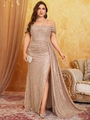Detailansicht eines glitzernden champagnerfarbenen Pailletten-Abendkleids mit hohem Beinschlitz - 0XL / Champagner