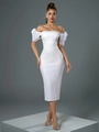 Détail de la robe midi blanche à épaules dénudées avec fleurs en tulle 3D sur les manches - S / Blanc