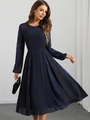 Vestido de manga larga en encaje y gasa azul marino con cintura delgada y diseño retro - M / Azul marino