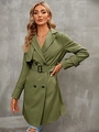 Detail van olijfgroene double-breasted trenchcoat met tailleband en reverskraag - S / Legergroen