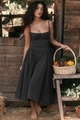 Abito midi nero stile corsetto con spalline sottili per un look estivo retrò chic - S / Nero