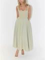 Elegante abito midi senza maniche verde salvia con scollo quadrato e vita sfiancata - S / verde chiaro