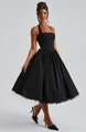 Detalle del elegante vestido de gala negro con corpiño de cuello cuadrado y dobladillo tul - S / Negro