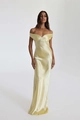 Detailansicht der champagnerfarbenen Satin-Abendrobe mit Off-Shoulder-Schnitt und Fischschwanz - S / Hellgelb