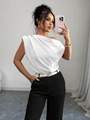 Sexy weißes schulterfreies ärmelloses Top für Damen mit drapiertem Ausschnitt und schmaler Form - S / Weiß