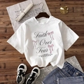 Weißes Baumwoll-T-Shirt mit Faith Over Fear Aufdruck und rosa Schleife für Damen - S / Weiß