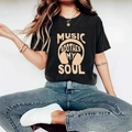 Dunkelgraues T-Shirt mit Music Soothes My Soul Grafikdruck und klassischem Rundhalsausschnitt - S / Schwarz