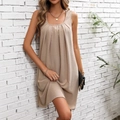Vestido plisado sin mangas en beige, corte en A holgado y elegante cuello en U - S / Albaricoque