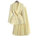 Damen 2-Teiler Modeanzug in Creme mit zweireihiger Jacke und elegantem Plisseerock - S / Beige
