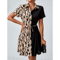 Vestido camisero de manga corta con estampado geométrico y cinturón para mujer - S / Color de Contraste