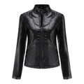 Detail der Rautensteppung an der schwarzen Leder-Bikerjacke mit Reißverschlusstaschen - XS / Schwarz