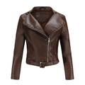 Detalle de chaqueta de cuero sintético marrón con cremallera y cinturón metal - S / café