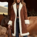 Cappotto lungo marrone scamosciato con finiture in peluche bianco stile bohémien - S / Cuoio