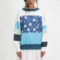 Felpa blu scuro da donna con stampa a margherite e maniche lunghe a contrasto - S / Blu