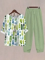 Detail of sage green pants with elastic waist and stylish tulip hem from a two-piece set - S / Top And Bottom / Abstract Stripe/Sage Green (Image Color 18)
