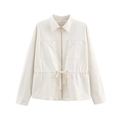 Détail de veste blanc crème à taille ajustable avec fermeture éclair dorée et poches poitrine - S / Veste Blanche