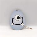 Pendaglio pasquale a forma di uovo in legno blu con mostro dei cartoni e corda di iuta - Stile Espressione Mostro con un Occhio Solo (HF10103)
