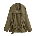 Trench da donna verde militare con doppio petto, ampio bavero e cintura in vita - XS / Verde militare