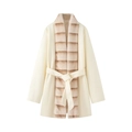 Elegante cappotto midi da donna con collo in pelliccia sintetica e cintura in vita - Taglia S / Crema
