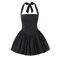 Elegante zwarte halter mini-jurk met grote strik in de nek en plooirok details - S / Zwart