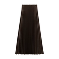 Nahaufnahme des eleganten dunkelbraunen Plissee-Rocks aus glänzendem Satin - XS / Dunkelkaffee