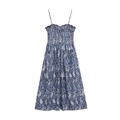 Detail van gesmokt lijfje en blauwe paisleyprint op de zomerse jurk met spaghettibandjes - XS / Marineblauw Paisley
