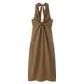 Detalle del cierre del cuello y diseño plisado en el vestido midi marrón con cuello halter - XS / Vestido Halter Espalda Descubierta / Marrón