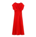 Détail de la robe midi sans manches rouge vif avec col en V croisé et aspect satiné - Rouge