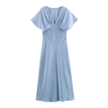 Detailansicht eines hellblauen Satin-Kleides mit V-Ausschnitt und elegantem Faltenwurf - XS / Himmelblau