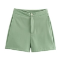 Detail van de saliegroene high-waisted shorts met knoopsluiting en glad geweven stof - S / Groene Short