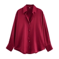 Camicia da donna in raso rosso scuro a maniche lunghe con bottoni dorati e colletto classico - S / Rosso