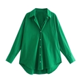 Women's emerald green poplin long sleeve shirt with a button-down collar and high-low hem - XS / Fruit Green