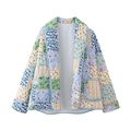 Detail van de gewatteerde gebloemde patchwork jas met voorzakken en rustiek katoen - XS / Regenboog