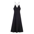 Elegante zwarte maxi-jurk met diepe V-hals, dunne bandjes en gekleurde kralen als details - XS / Zwart