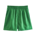 Pantaloncini donna in raso verde smeraldo a vita alta elastica con finitura lucida elegante - S / Verde