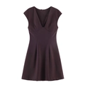 Elegantes pflaumenfarbenes Kleid mit tiefem V-Ausschnitt, hoher Taille und A-Linie - S / Schokolade