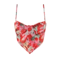 Détail du haut corset à fleurs rouges avec imprimé fraises, bonnets à armatures et bas en V - S / Hauts