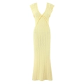 Elegante abito lungo in maglia crema con scollo a V e motivi a onde all'uncinetto - S / Giallo