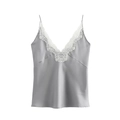 Satin Camisole Top mit weißem Spitzenbesatz und V-Ausschnitt in elegantem Silbergrau - XS / Grau