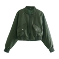 Chaqueta bomber corta verde militar con puños acanalados y bolsillos con botones - S / Verde Militar