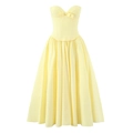 Robe bustier jaune clair élégante avec un nœud central et une jupe plissée ample - S / Jaune