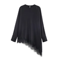 Elegante schwarze Satinbluse mit langen Ärmeln und asymmetrischem Spitzenbesatz - XS / Schwarz