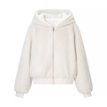 Détail de la texture en fausse fourrure blanche d'une veste à capuche avec zip - Blanc Cassé