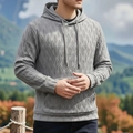Détail du sweat à capuche gris avec texture losanges 3D et poche kangourou pratique - M / Gris
