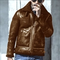 Detalle de chaqueta de aviador para hombre en piel sintética marrón con textura vintage craquelada - S / Tops / Caqui