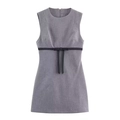 Elegantes graues ärmelloses A-Linien-Kleid mit schwarzem Schleifengürtel und Rundhalsausschnitt - XS / Grau