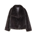 Détail d'un manteau en fausse fourrure noire avec texture douce et doublure satinée - Brun Foncé