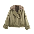 Chaqueta corta de mujer con doble botonadura verde oliva y cuello de piel sintética - XS / verde claro